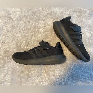 Adidas Men's Triple Black Sneakers